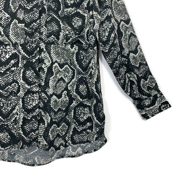 Larry Levine Snake Print Button Front Shirt blouse - Picture 3 of 9
